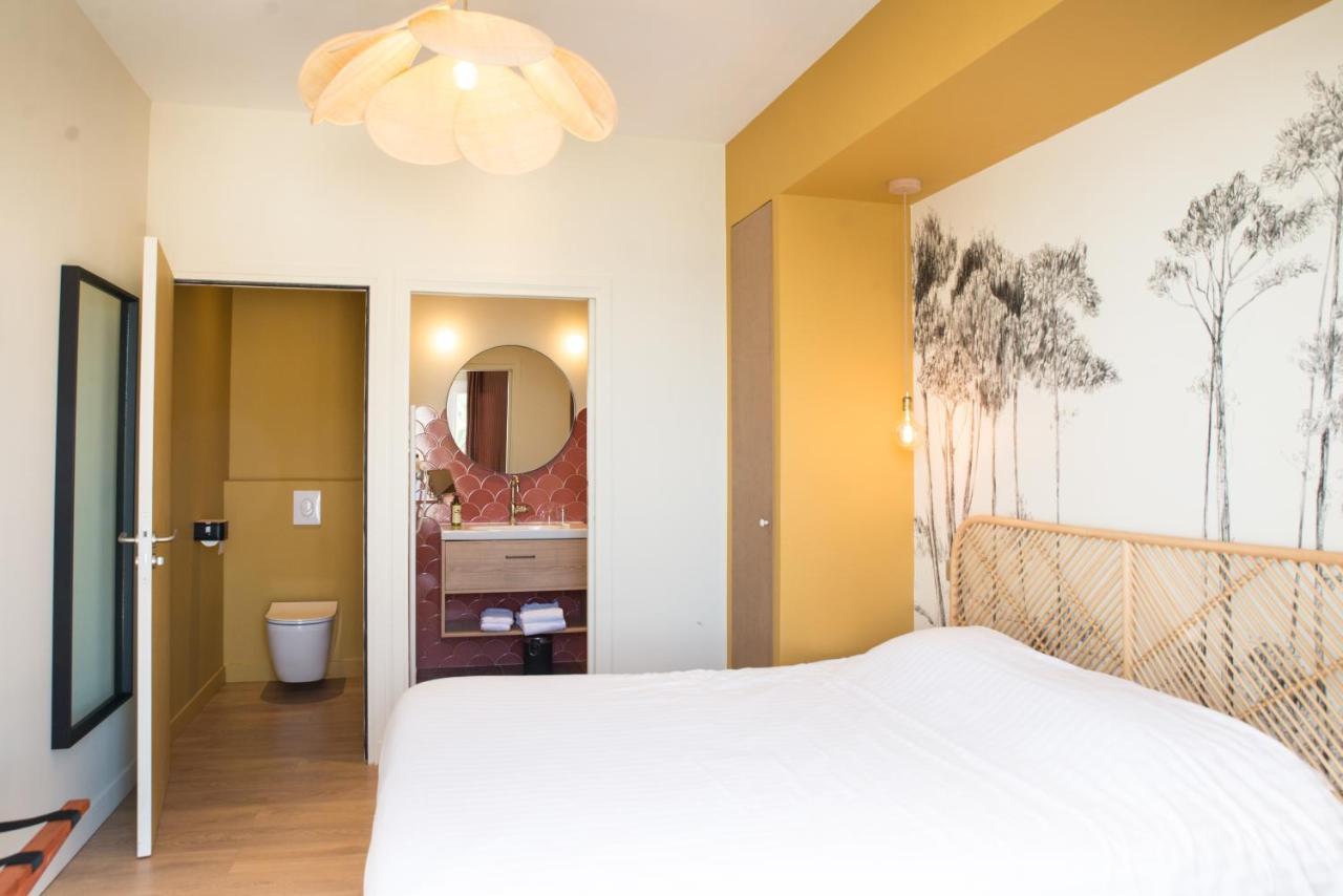 Les Galets Hotel Et B&B バンドール エクステリア 写真
