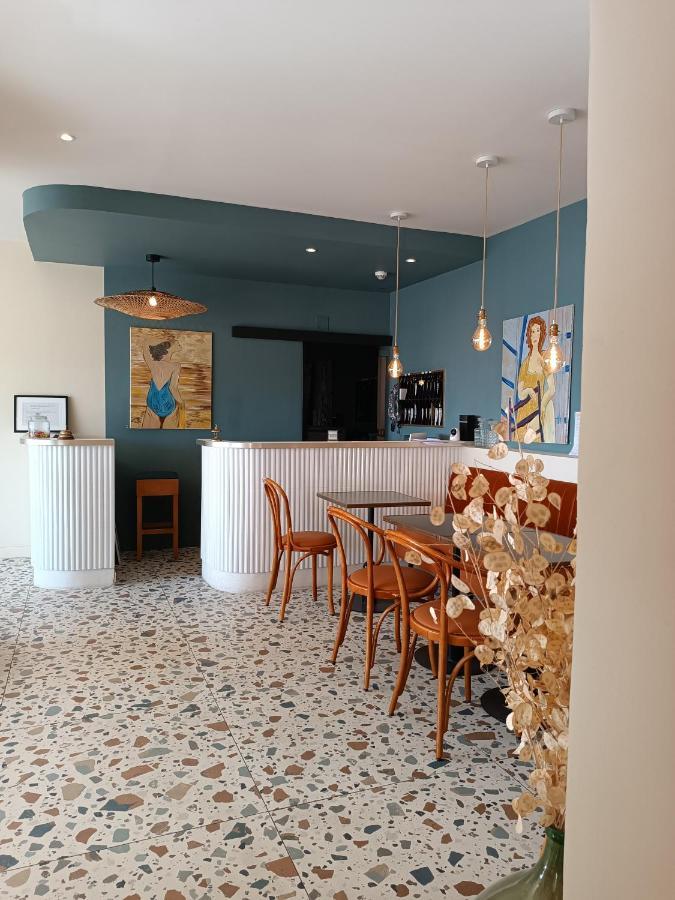 Les Galets Hotel Et B&B バンドール エクステリア 写真