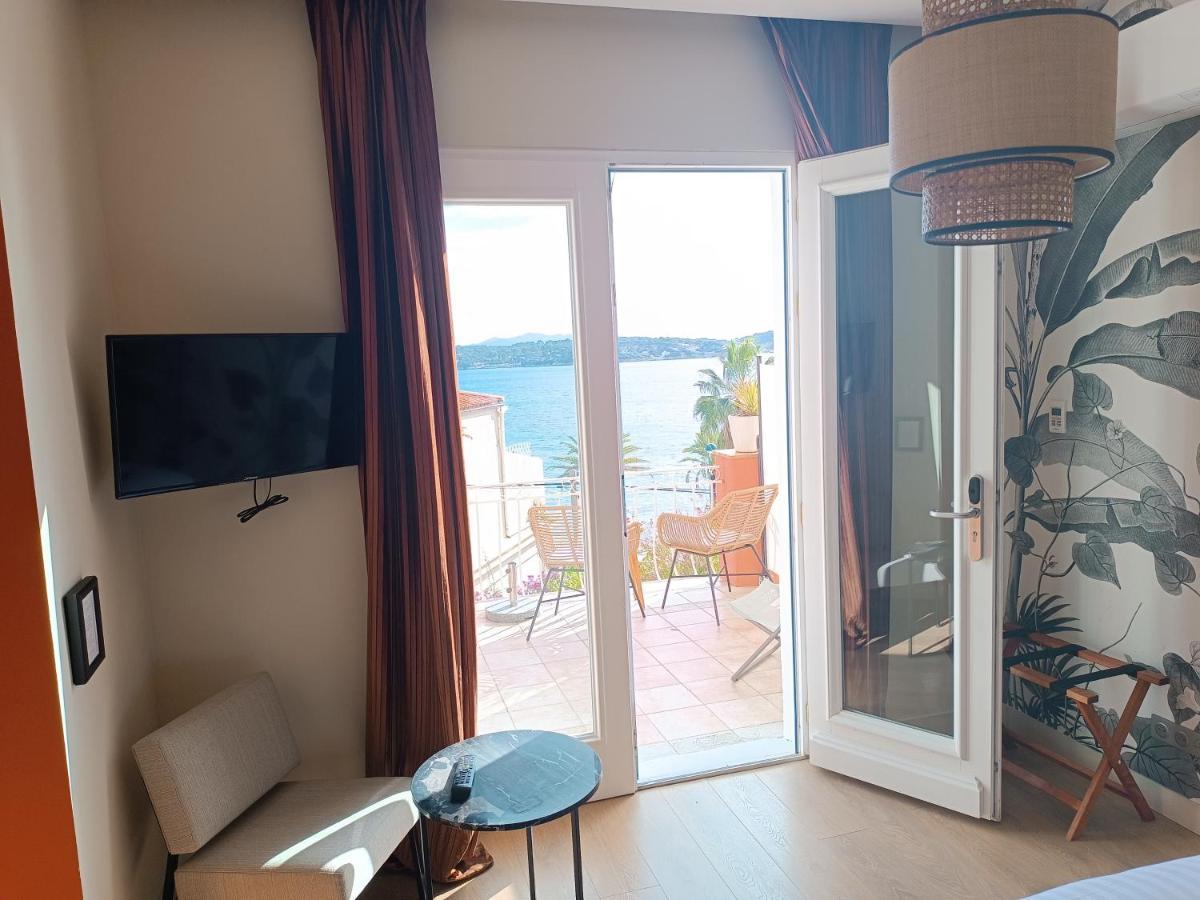 Les Galets Hotel Et B&B バンドール エクステリア 写真